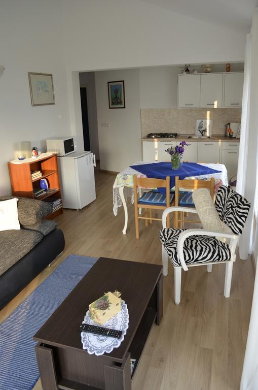 L&L Apartments Povile Eksteriør bilde
